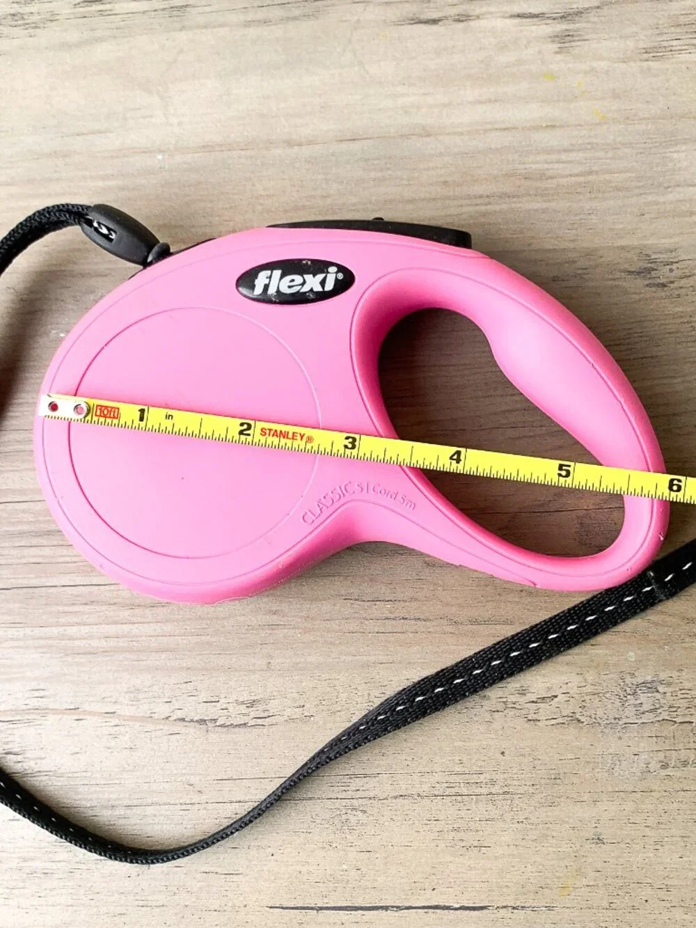 Pink Flexi Leash for Medium Size Dogs. Cord Lead.. 16 feet. Good Condition. - Picture 10 of 11